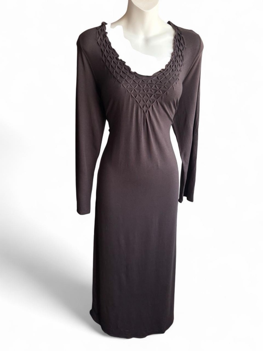 Elegant Brown Maxi Dress with Textured V-Neck
